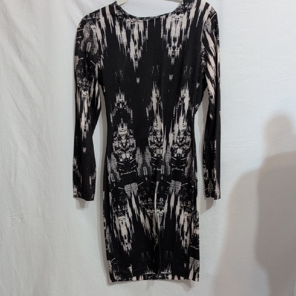 H&M Black and Cream Long Sleeve Dress